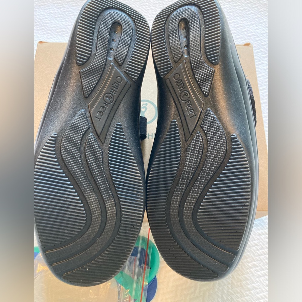 Orthofeet Mary Jane all stretch upper shoes. Ortho cushion system support - Picture 2 of 6